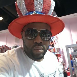 Meet your Posher, Larry